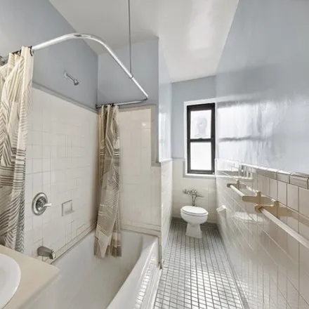 Image 6 - 210 West 103rd Street, New York, NY 10025, USA - Apartment for sale