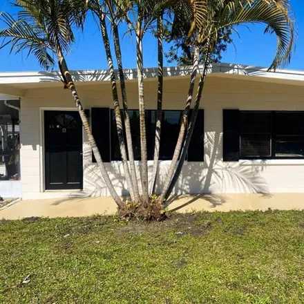Rent this studio apartment on 2532 Palmetto Drive in Cocoa West, Brevard County