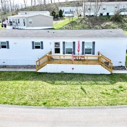 Image 3 - 19 Nottingham Drive, Sweeneys Crossroads, Rostraver Township, PA 15012, USA - Apartment for sale