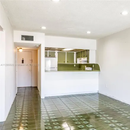 Image 7 - 9000 Southwest 24th Street, Miami-Dade County, FL 33165, USA - Condo for sale