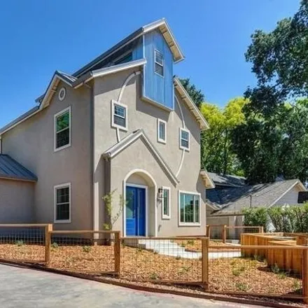 Buy this 2 bed house on 2801 Santa Buena Way in Sacramento, CA 95818