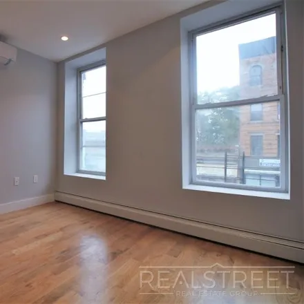 Image 5 - 489 Tompkins Avenue, New York, NY 11216, USA - House for rent