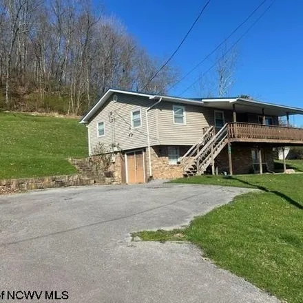 Image 2 - 45 Mark Avenue, Upshur County, WV 26201, USA - House for sale