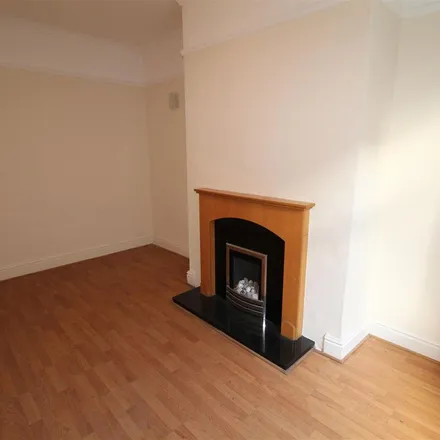 Rent this 2 bed apartment on Ashville Street in Halifax, HX3 5DQ