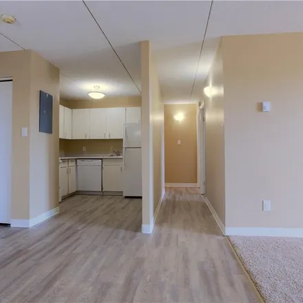 Image 7 - Westwood Drive, Winnipeg, MB R3K 1Z3, Canada - Apartment for rent