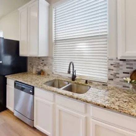Rent this 4 bed apartment on 2824 Glendale Way in Timber Creek, McKinney