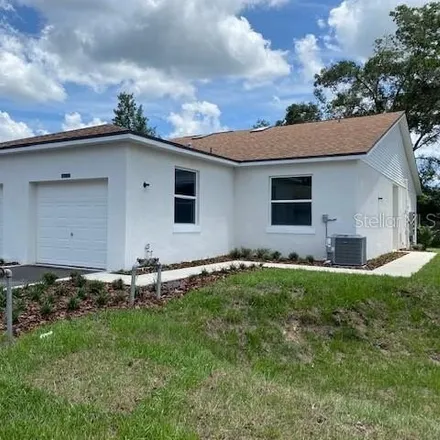 Buy this 2 bed house on 1415 Oak Place in Apopka, FL 32712