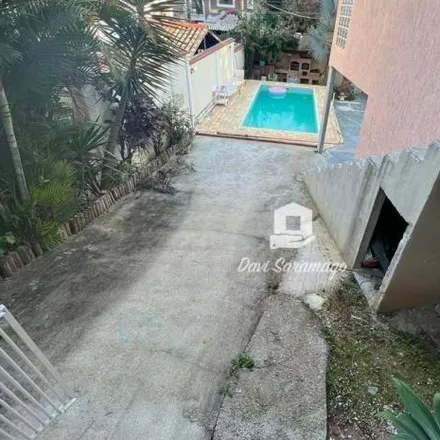 Buy this 4 bed house on Avenida Senador Vasconcellos Torres in Maravista, Niterói - RJ