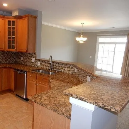 Image 3 - 13884 Greendale Drive, Woodbridge, VA 22191, USA - Townhouse for rent