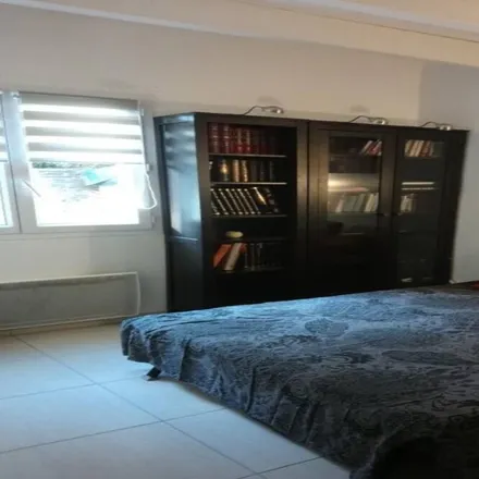 Rent this 4 bed house on 83210 Belgentier
