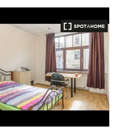 Rent this 4 bed room on Dzirnavu iela 113 in Riga, LV-1011