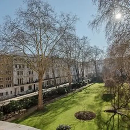 Rent this 2 bed apartment on Valet Apartments Kensington Gardens in 84 Kensington Gardens Square, London