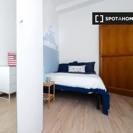Rent this 5 bed room on Nido d'Infanzia Argelati in Via Filippo Argelati, 20143 Milan MI
