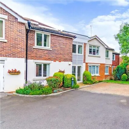 Image 2 - Stafford Road, Tandridge, CR3 6TD, United Kingdom - Apartment for sale