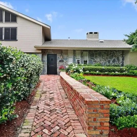 Buy this 3 bed house on 4724 Clearlake Drive in Pontchartrain Shores, Metairie