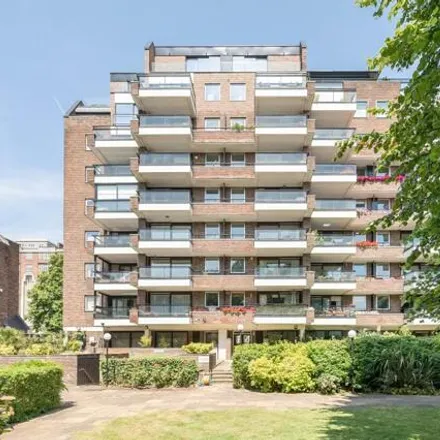 Buy this studio apartment on Hamilton House in 1 Hall Road, London