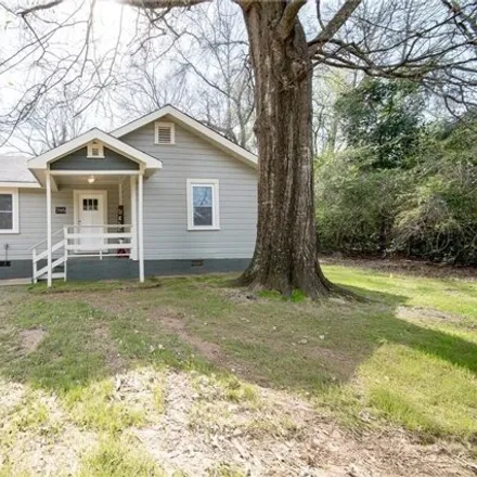 Buy this 3 bed house on 741 13th Avenue South in Fontaine Village, Phenix City