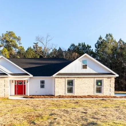 Buy this 4 bed house on 107 Hedges Way in Dublin, GA 31021