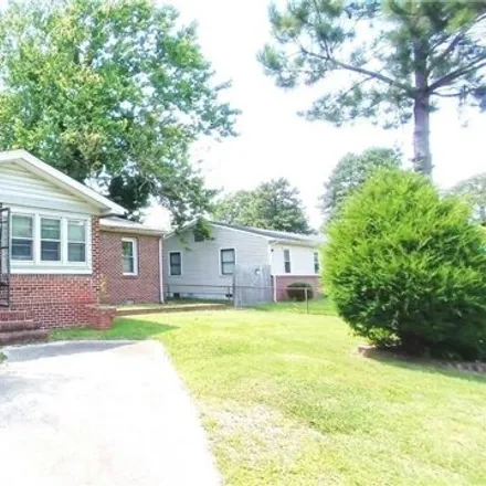 Image 2 - 110 Wilson St, Portsmouth, Virginia, 23701 - House for sale