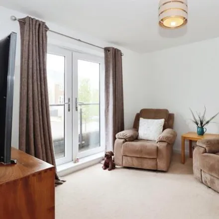 Image 5 - Hawthorn Way, South Gloucestershire, BS16 7FP, United Kingdom - Townhouse for sale
