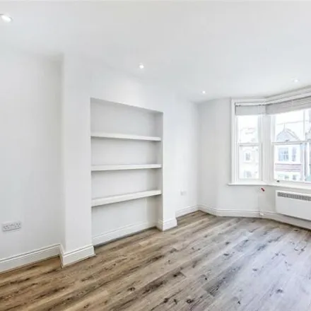 Rent this 3 bed room on Rudloe Road in London, SW12 0DL