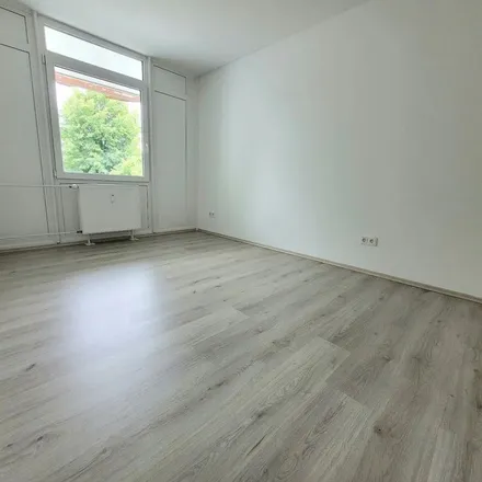 Rent this 2 bed apartment on Philosophenweg 9 in 45279 Essen, Germany