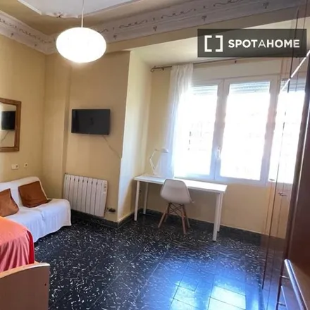 Rent this 3 bed room on Carrer de l'Historiador Diago in 5, 46007 Valencia