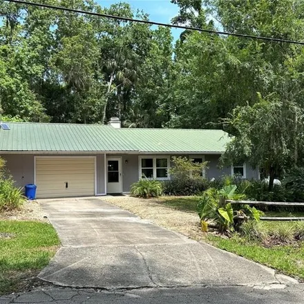 Buy this 3 bed house on Southwest 7th Avenue Road in Marion County, FL 34474