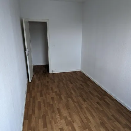 Rent this 3 bed apartment on Freiberger Straße 25 in 04349 Leipzig, Germany