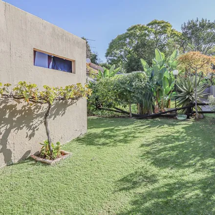 Image 3 - Lewis Avenue, Paulshof, Sandton, 2062, South Africa - Townhouse for rent