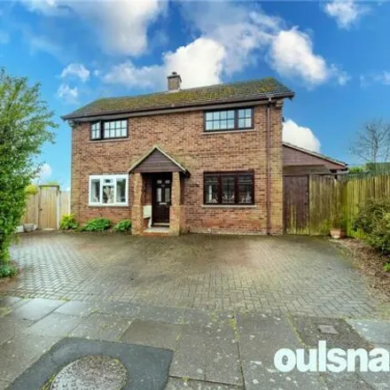 Buy this 3 bed duplex on Greenlands Avenue in Redditch, B98 7PY
