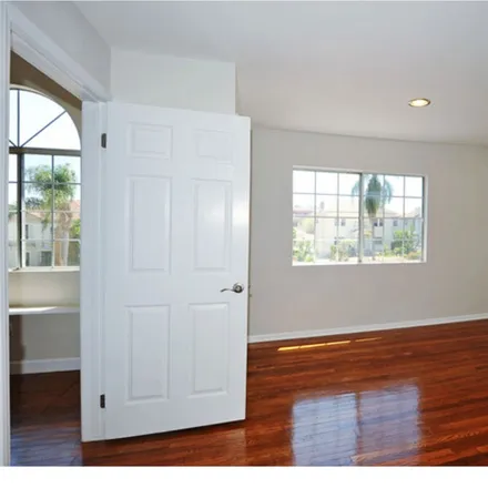 Image 4 - 4023 West 7th Street, Los Angeles, CA 90005, USA - House for rent