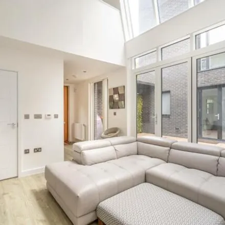 Rent this 1 bed house on 5 Keirin Road in London, E20 1GU