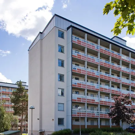 Rent this 4 bed apartment on Glanshammarsgatan 48;50 in 124 72 Stockholm, Sweden