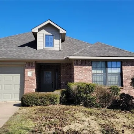Rent this 3 bed house on 3071 Greenway Drive in Burleson, TX 76028
