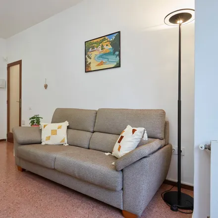 Image 6 - Carrer de València, 104, 08015 Barcelona, Spain - Apartment for rent
