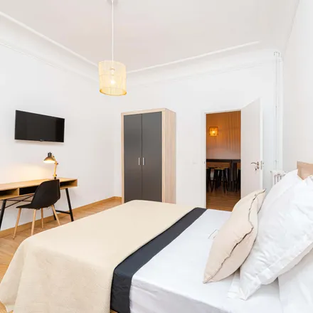 Rent this 8 bed room on Madrid in Supercor Exprés, Calle de Juan Álvarez Mendizábal