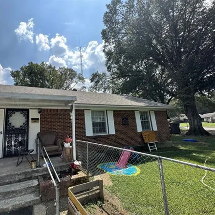 Buy this 4 bed house on 4395 Macon Rd in Memphis, Tennessee