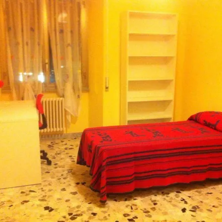 Image 1 - Viale dello Scalo San Lorenzo, 00182 Rome RM, Italy - Room for rent