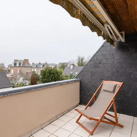 Image 9 - 35800 Dinard, France - Apartment for rent
