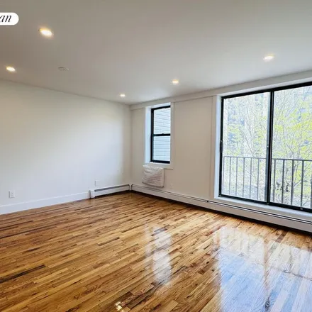 Rent this 3 bed apartment on 180 Huron Street in New York, NY 11222