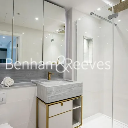 Image 5 - Waterside Court, Park Street, London, SW6 2QF, United Kingdom - Apartment for rent