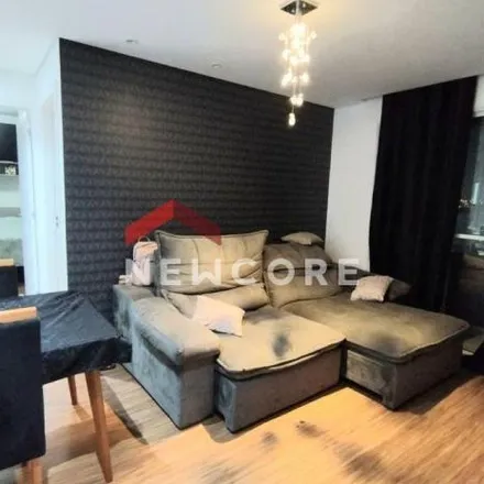 Buy this 2 bed apartment on Avenida Varsóvia in Vila Metalúrgica, Santo André - SP