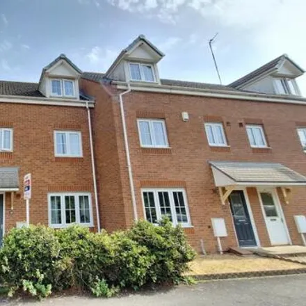 Buy this 4 bed townhouse on Carnation Way in Nuneaton, CV10 7SR