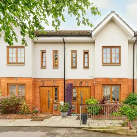Buy this 3 bed townhouse on Northborough Road in London, SW16 4BA