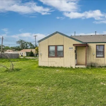 Buy this studio house on 3531 S Harrison St in Amarillo, Texas