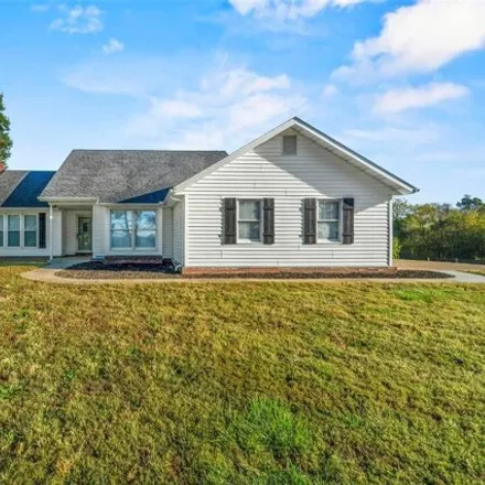 Buy this 3 bed house on 347 Black Oak Trail in Cape Girardeau County, MO 63755