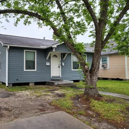 Rent this 2 bed house on 444 South Randall Street in Pasadena, TX 77506