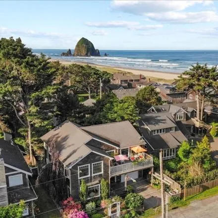 Buy this 4 bed house on 171 West Washington Street in Cannon Beach, Clatsop County