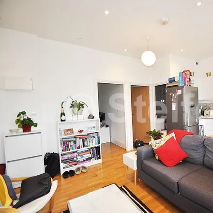 Rent this 2 bed apartment on Hartham Road in London, N7 9EB